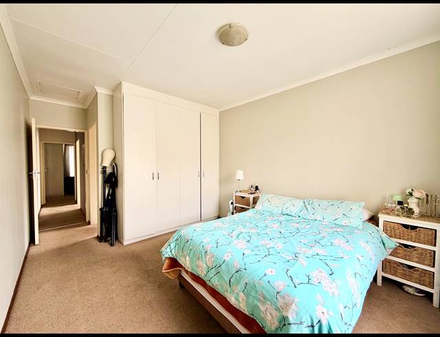 2 bed property for sale in TERENURE